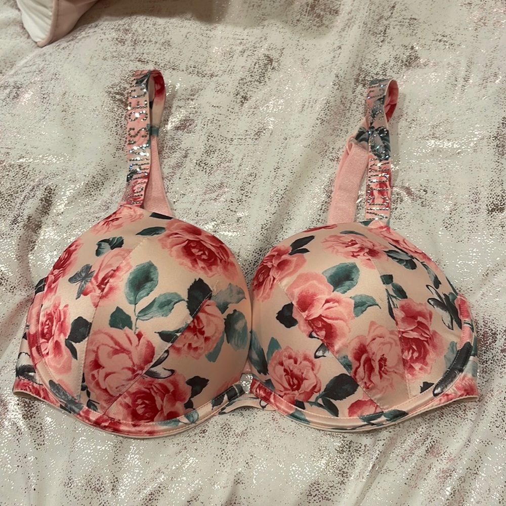 VS Bra